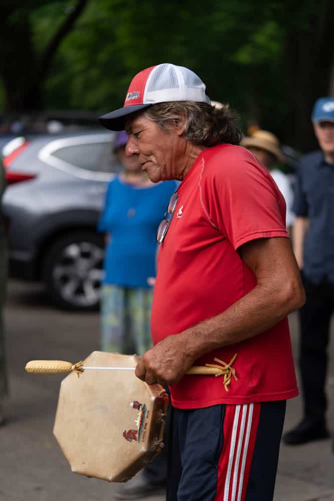 Harry Whitehorse Wood Sculpture Fest 15