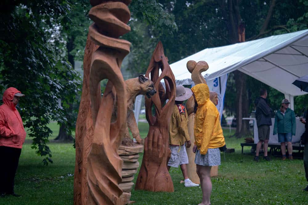 Harry Whitehorse Wood Sculpture Fest Closing Ceremony05