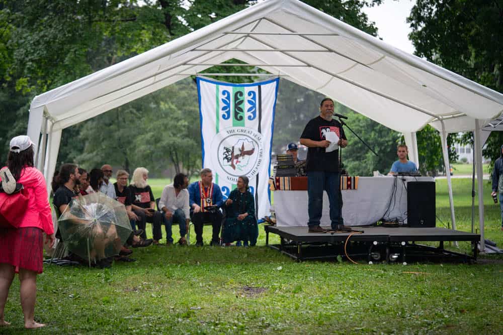 Harry Whitehorse Wood Sculpture Fest Closing Ceremony19