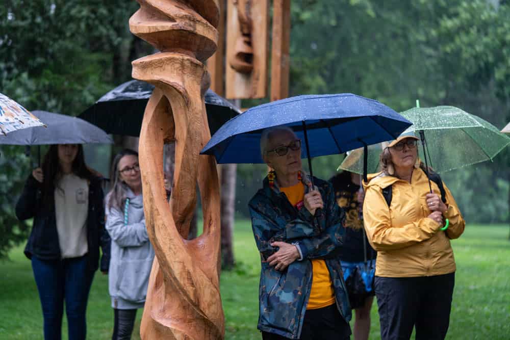 Harry Whitehorse Wood Sculpture Fest Closing Ceremony23