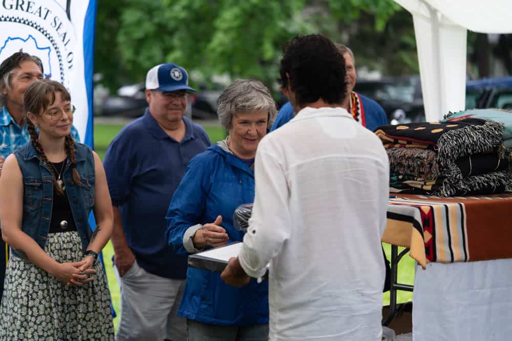 Harry Whitehorse Wood Sculpture Fest Closing Ceremony33