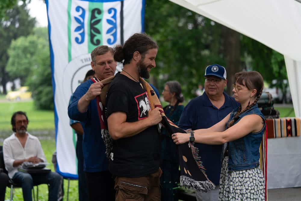 Harry Whitehorse Wood Sculpture Fest Closing Ceremony35