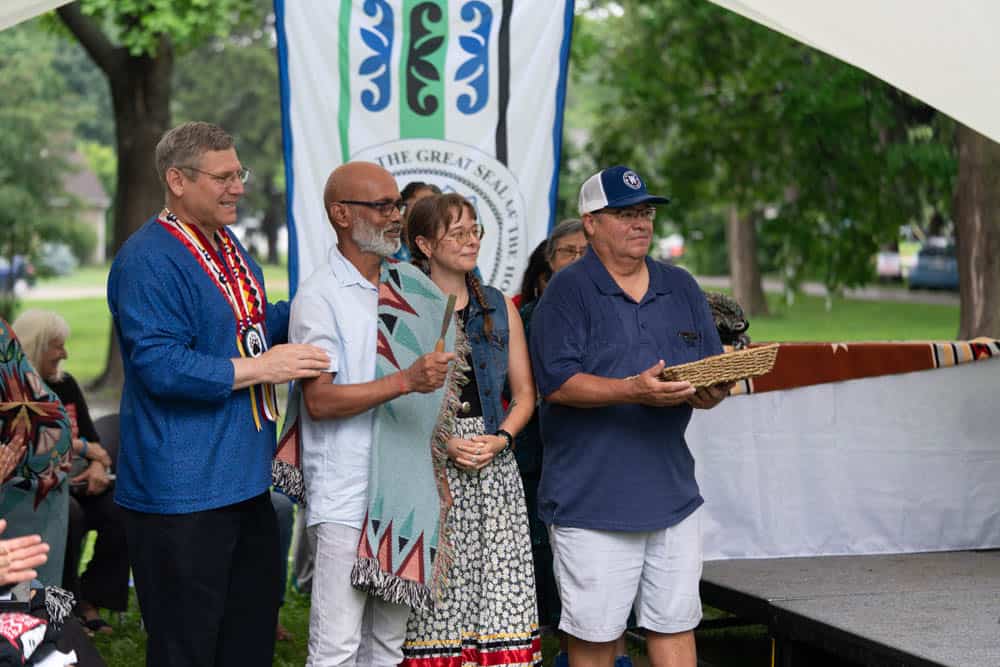 Harry Whitehorse Wood Sculpture Fest Closing Ceremony42