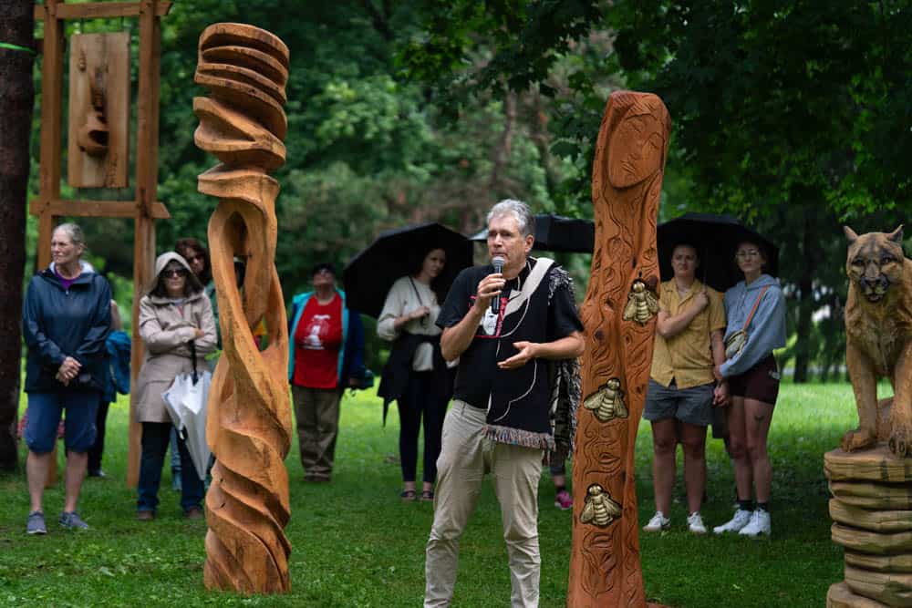 Harry Whitehorse Wood Sculpture Fest Closing Ceremony65