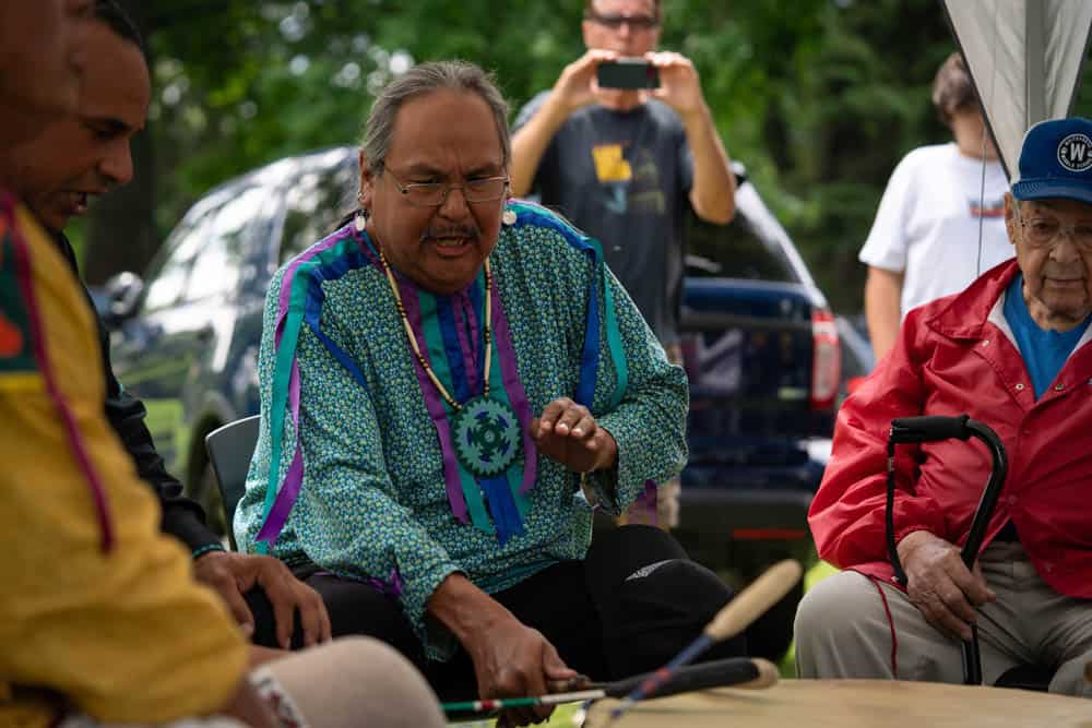 Harry Whitehorse Wood Sculpture Fest Closing Ceremony72