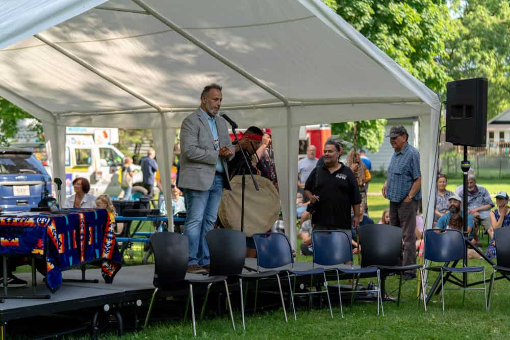 Harry Whitehorse Wood Sculpture Festi Opening Ceremony15