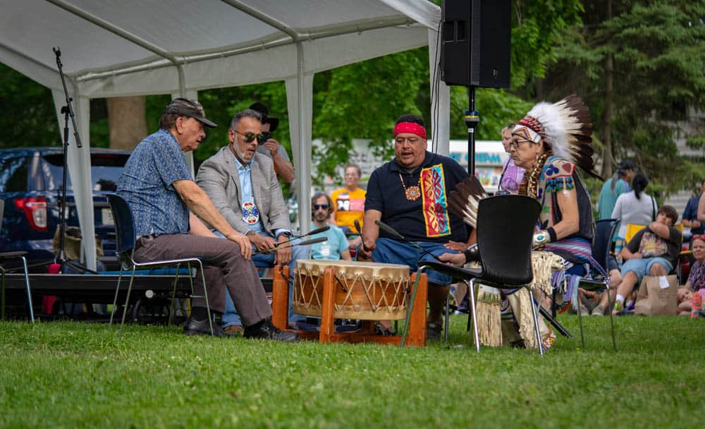 Harry Whitehorse Wood Sculpture Festi Opening Ceremony25